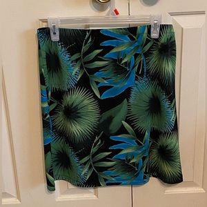 Cute Apostrophe print skirt in Petite Large.